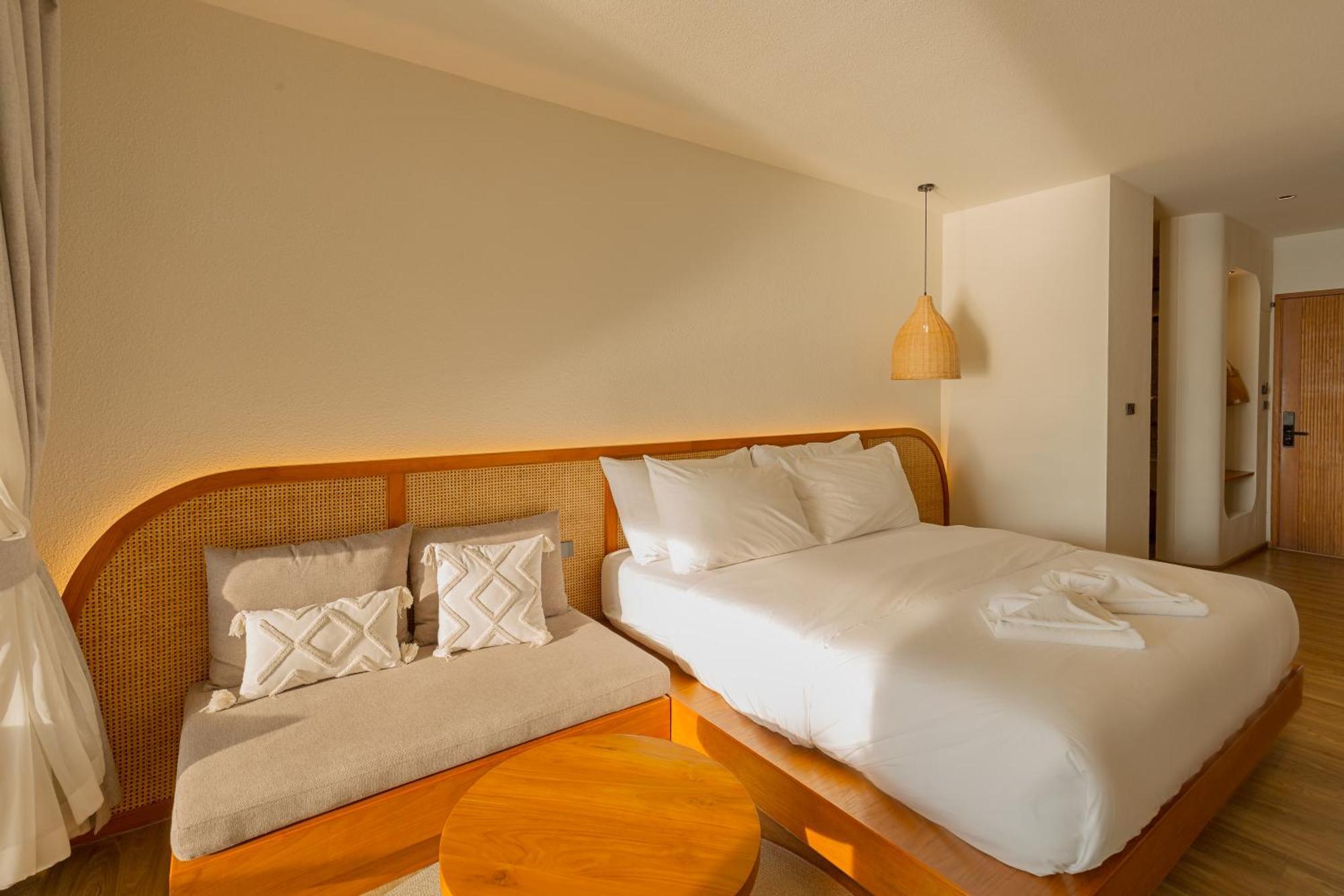 Tasana Bar And Luxury Resort Ko Lan Exterior foto