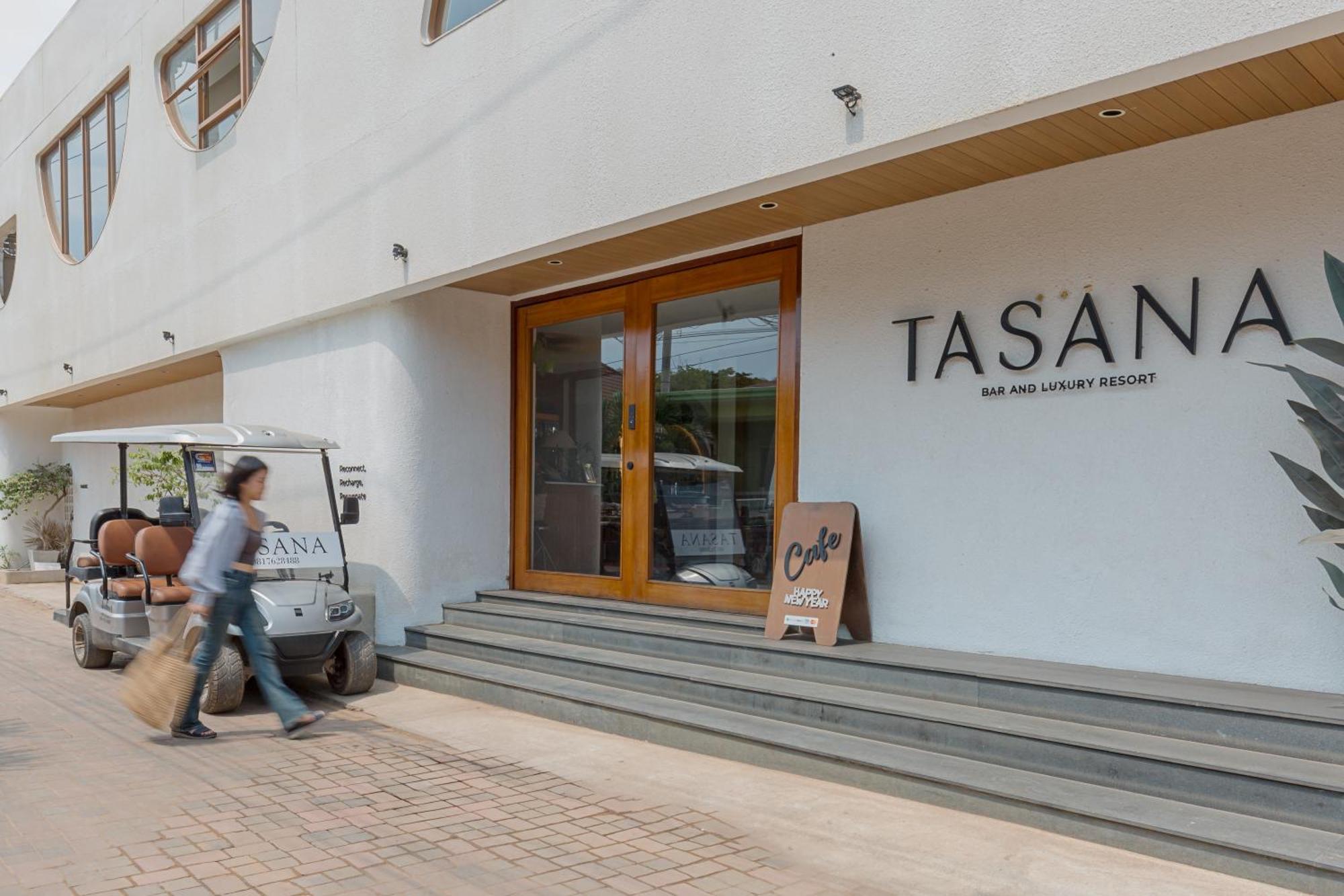 Tasana Bar And Luxury Resort Ko Lan Exterior foto