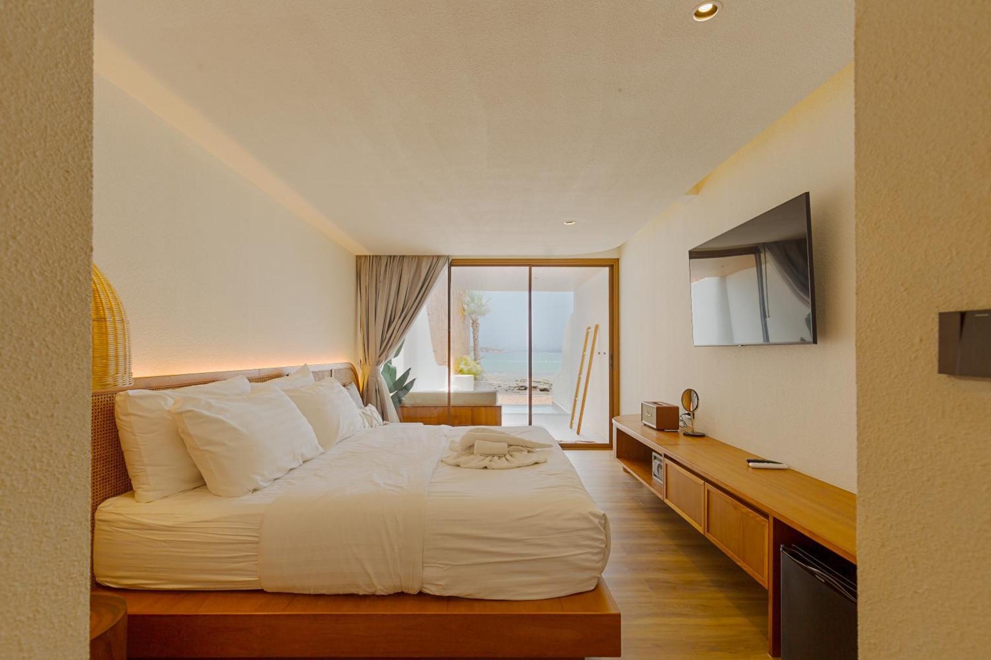 Tasana Bar And Luxury Resort Ko Lan Exterior foto