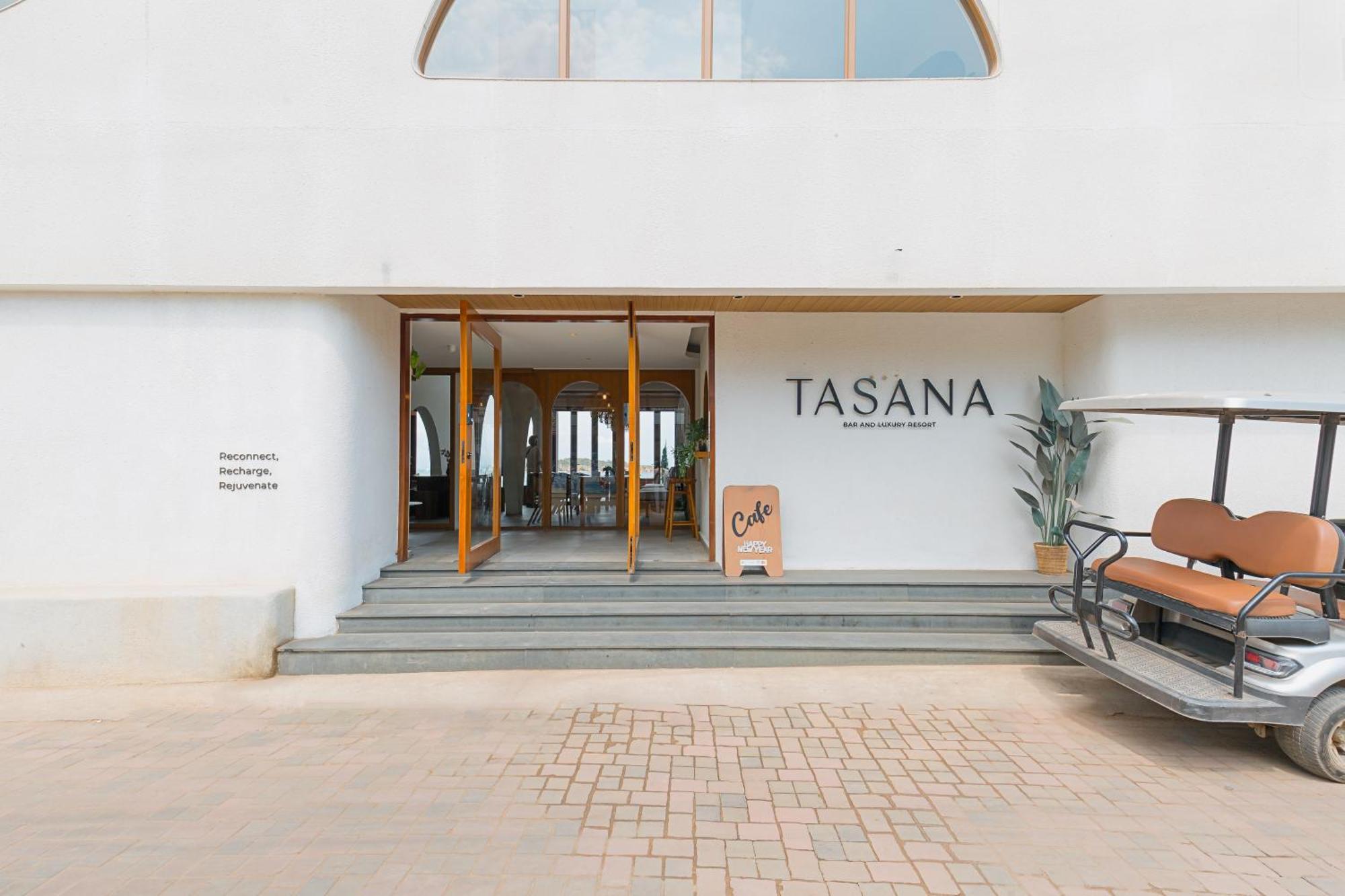 Tasana Bar And Luxury Resort Ko Lan Exterior foto